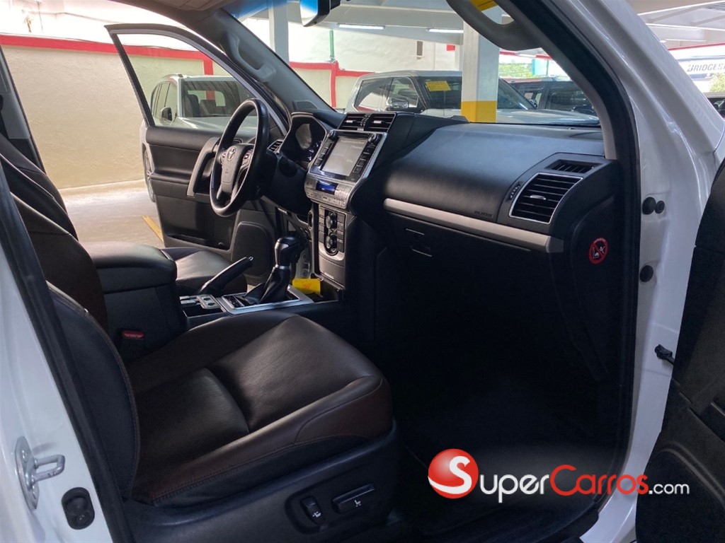 2020 Toyota Land Cruiser Prado VXL — foto 11 / 12