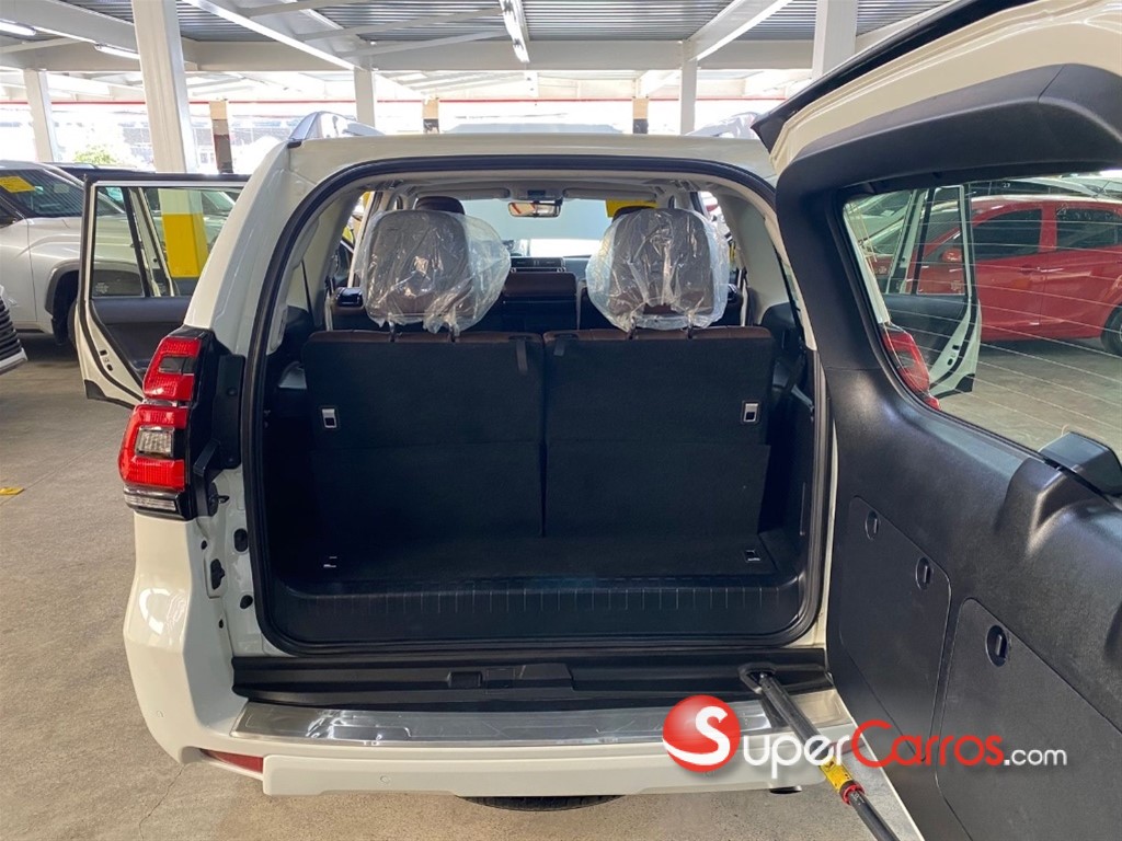 2020 Toyota Land Cruiser Prado VXL — foto 12 / 12