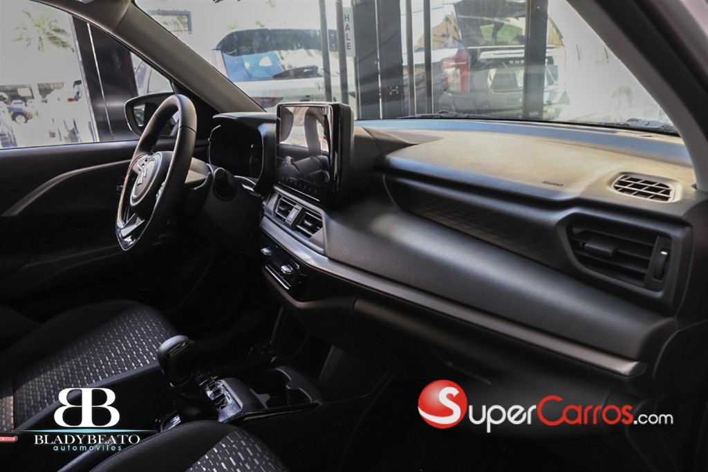 2026 Suzuki Swift GLX Hybrid — foto 4 / 10