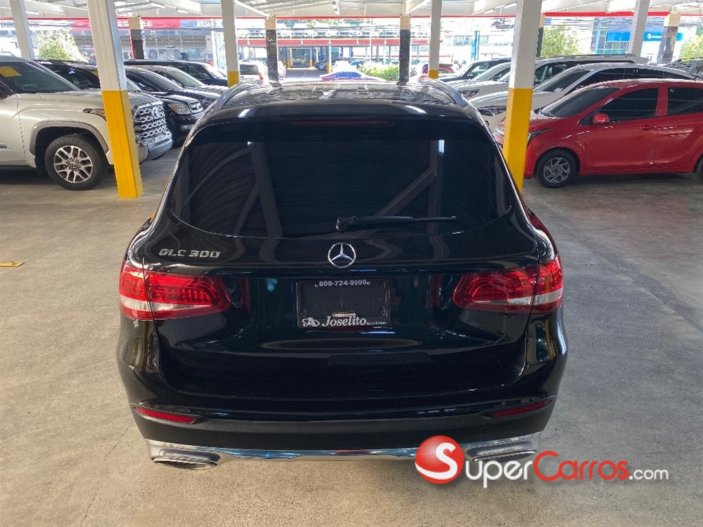 2017 Mercedes-Benz Clase GLC 300 — foto 4 / 12