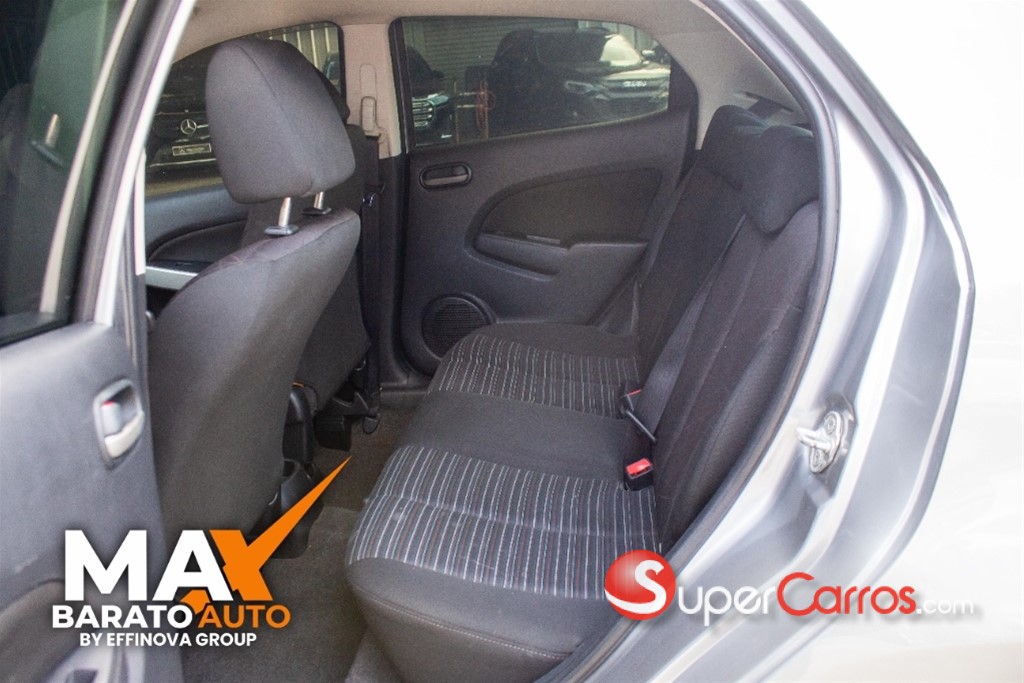 2013 Mazda Demio — foto 7 / 8