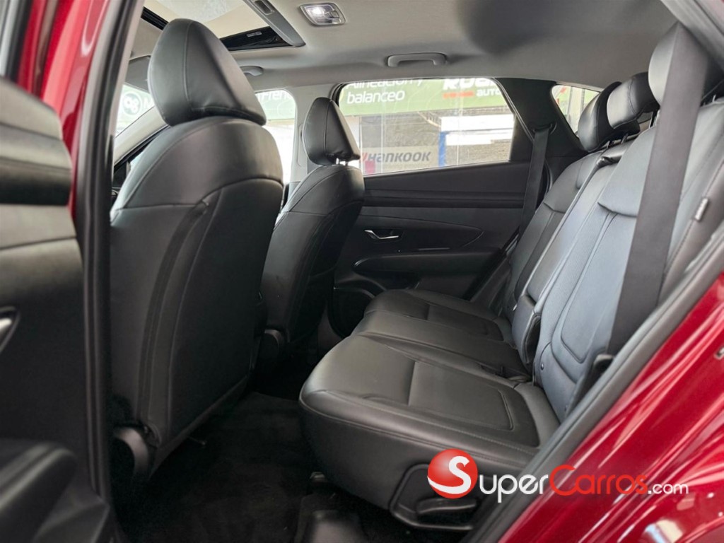 2025 Hyundai Tucson SEL Plus — foto 9 / 10