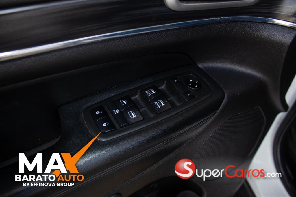 2019 Jeep Grand Cherokee Limited — foto 8 / 12