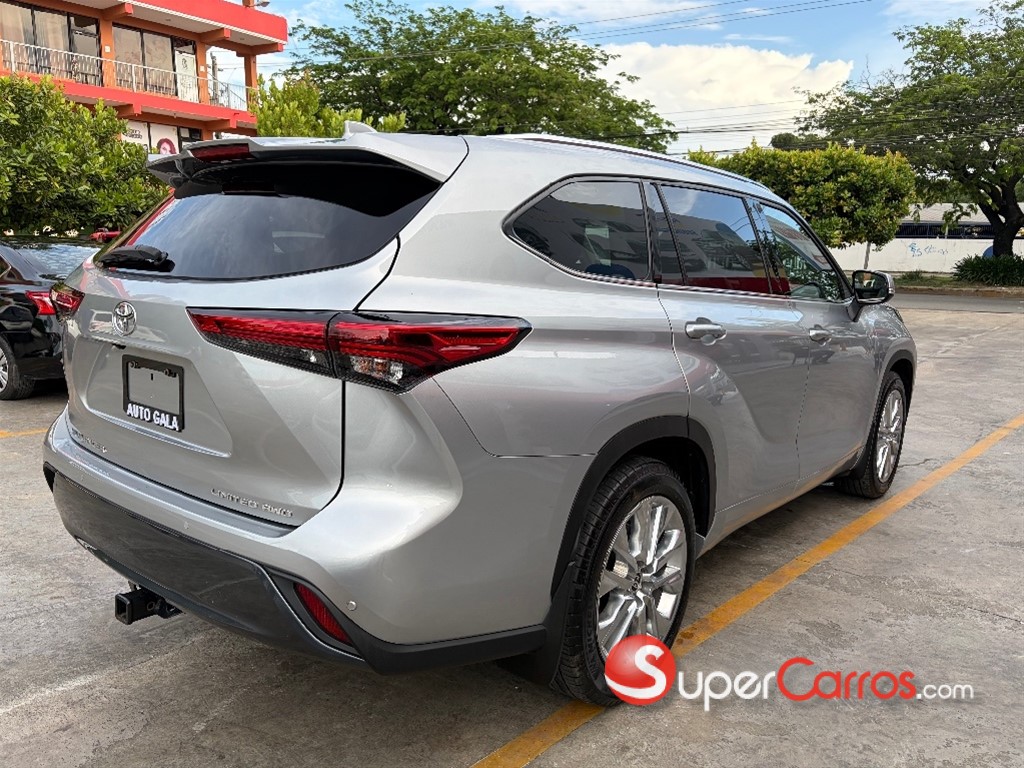 2021 Toyota Highlander Limited — foto 4 / 10