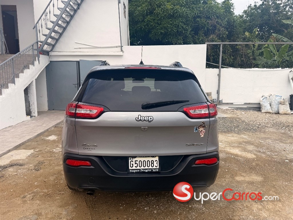 2016 Jeep Cherokee Sport — foto 3 / 11