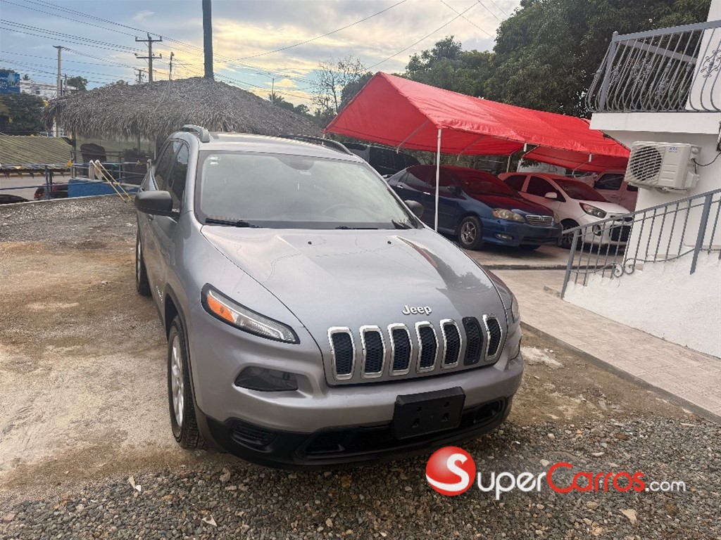 2016 Jeep Cherokee Sport — foto 8 / 11