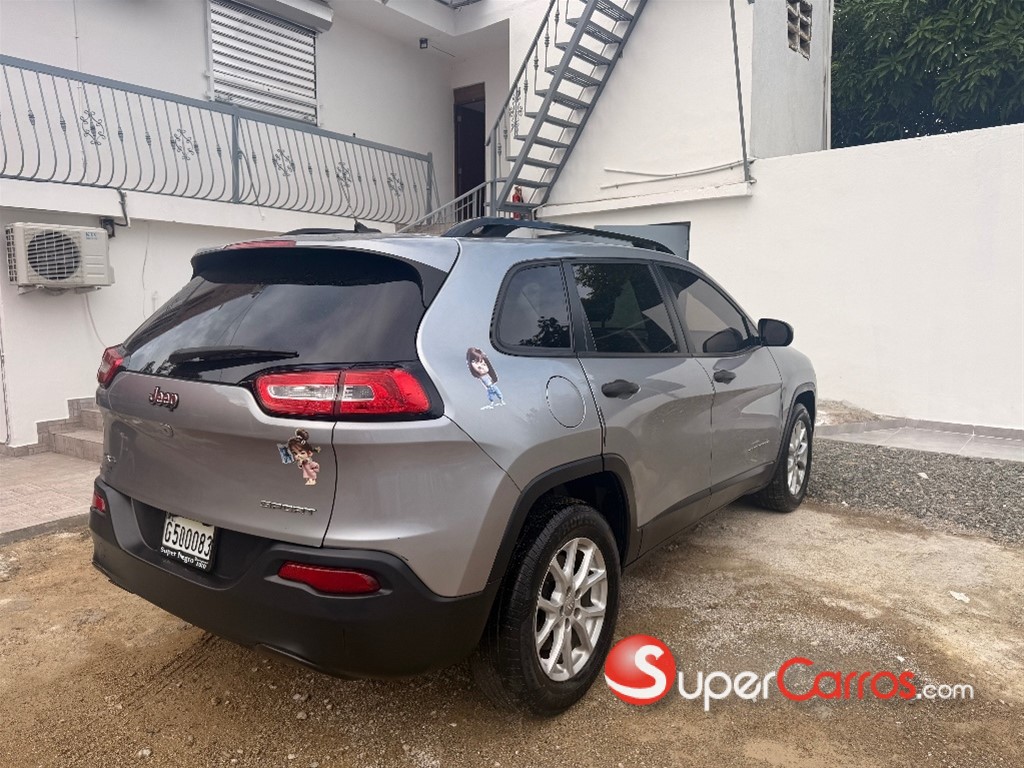 2016 Jeep Cherokee Sport — foto 10 / 11