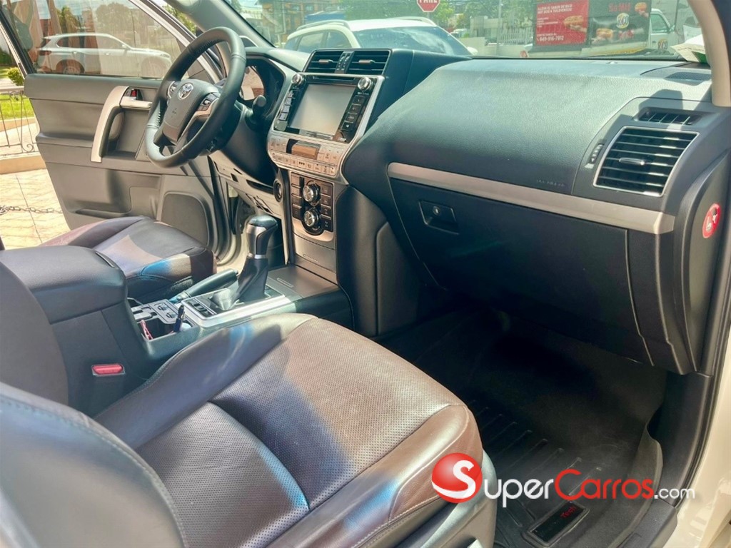 2019 Toyota Land Cruiser Prado VXL — foto 6 / 10