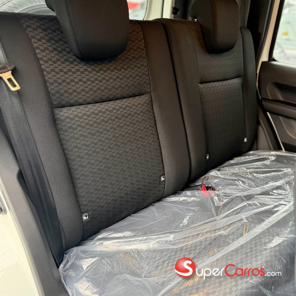2026 Suzuki Jimny GLX — foto 6 / 12