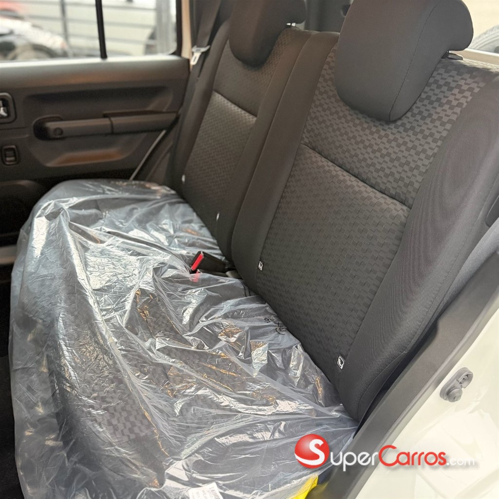 2026 Suzuki Jimny GLX — foto 7 / 12