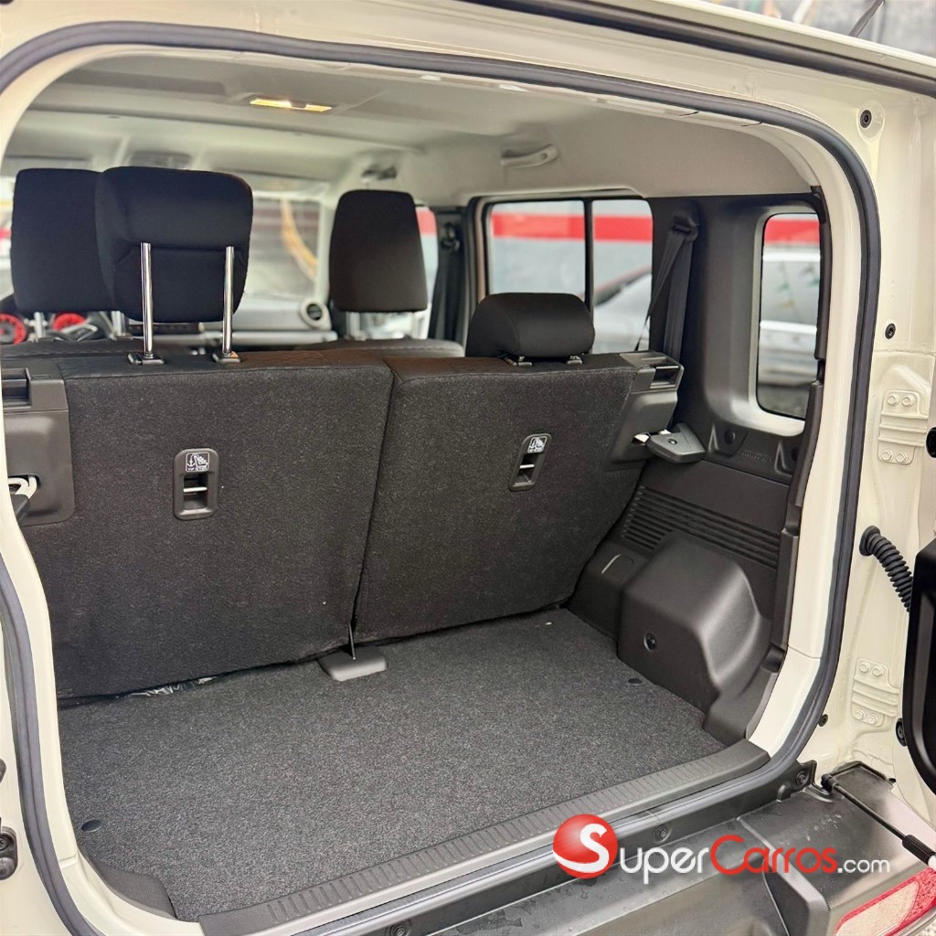 2026 Suzuki Jimny GLX — foto 8 / 12