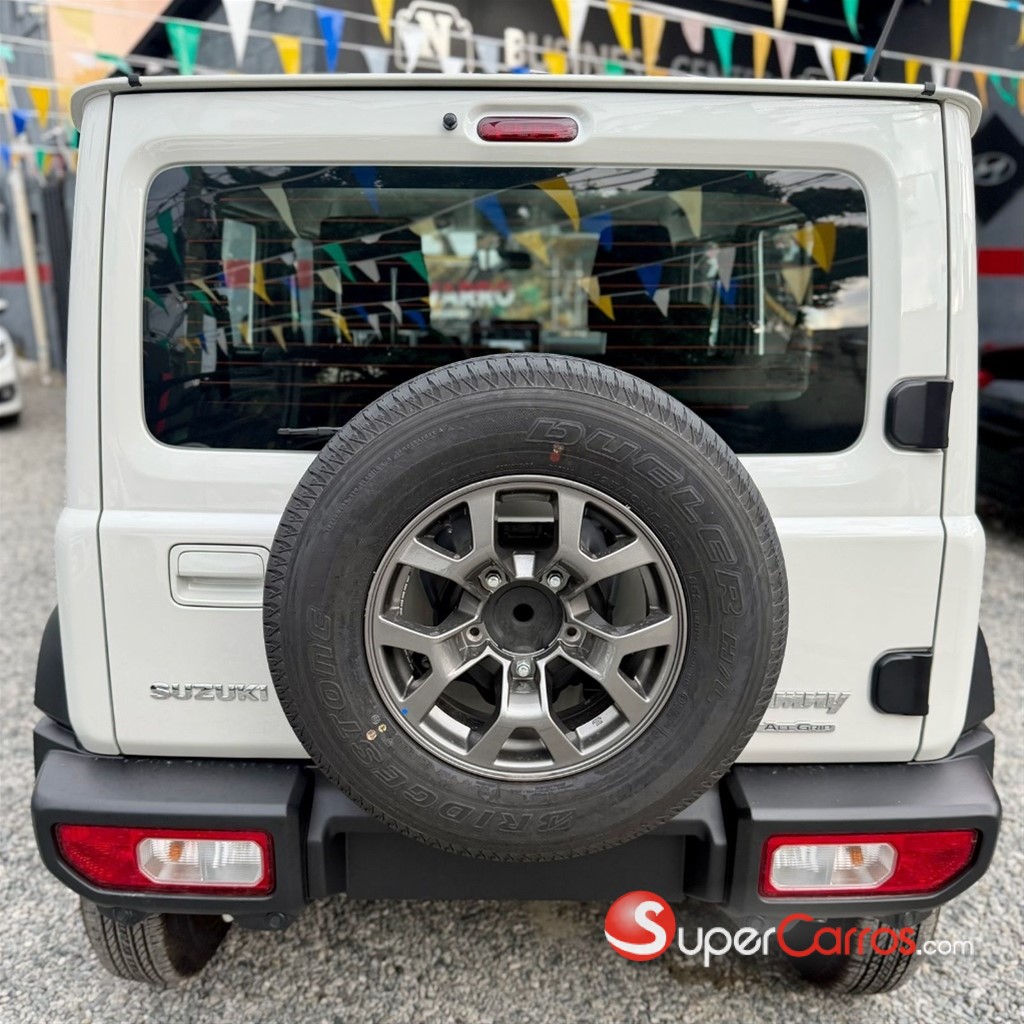 2026 Suzuki Jimny GLX — foto 9 / 12
