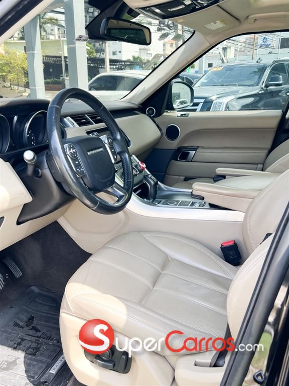 2016 Land Rover Range Rover Sport SE — foto 9 / 12