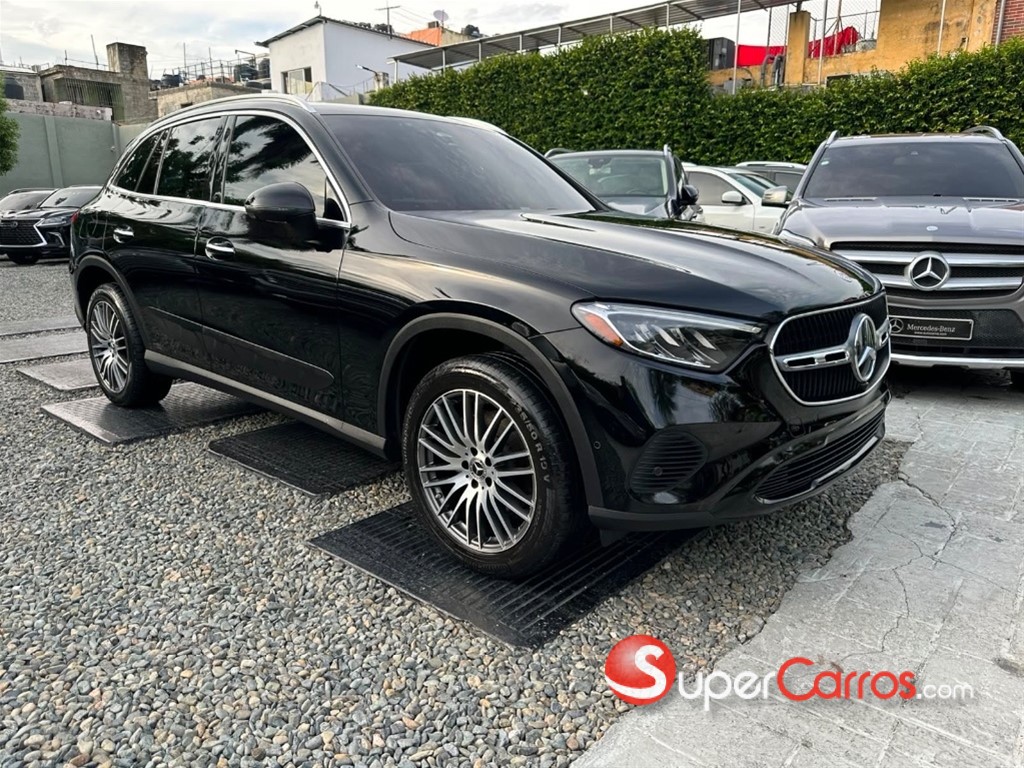 2024 Mercedes-Benz Clase GLC 300 — foto 2 / 8