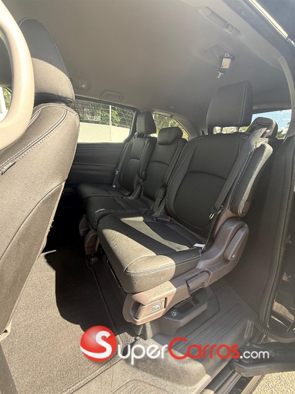 2020 Honda Odyssey EX — foto 9 / 12