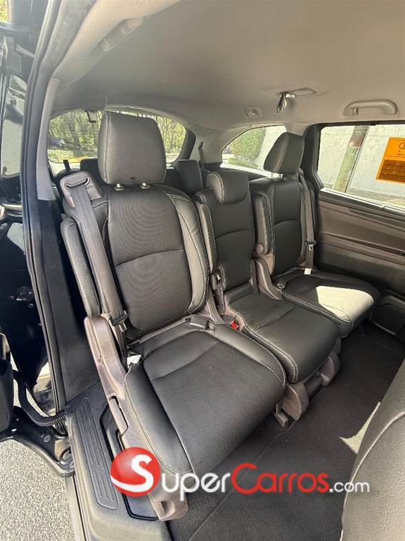 2020 Honda Odyssey EX — foto 11 / 12