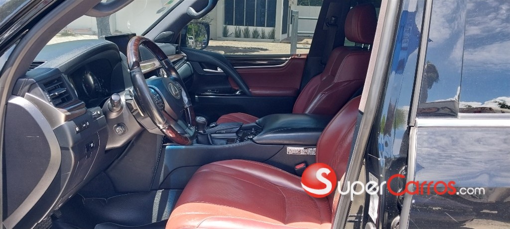 2016 Lexus LX 470 — foto 7 / 12