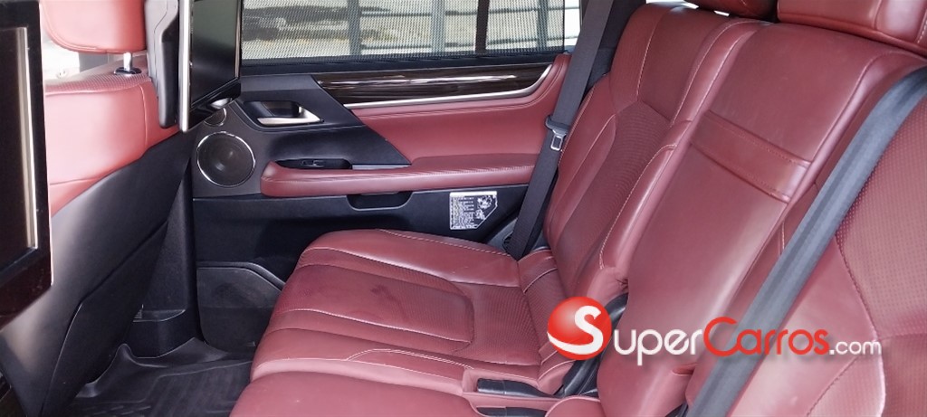 2016 Lexus LX 470 — foto 8 / 12