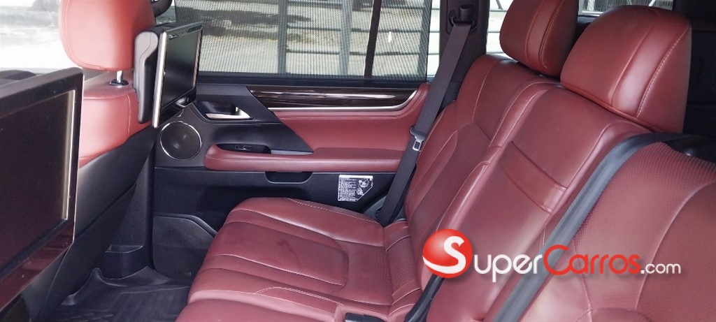 2016 Lexus LX 470 — foto 9 / 12