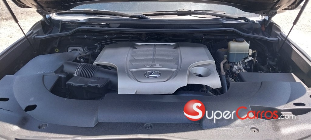 2016 Lexus LX 470 — foto 12 / 12