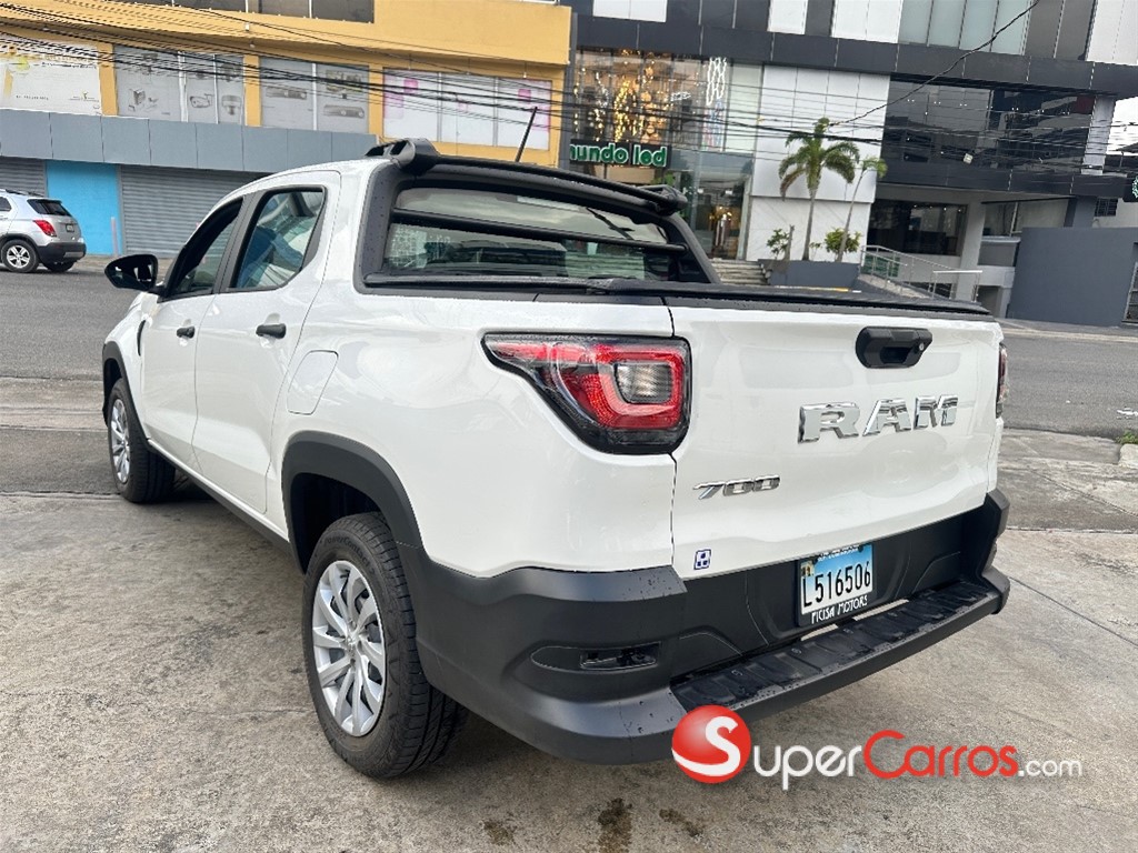 2024 Ram 700 SLT — foto 5 / 8