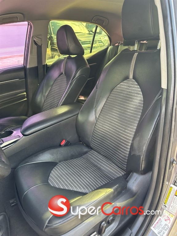 2018 Toyota Camry SE — foto 5 / 11