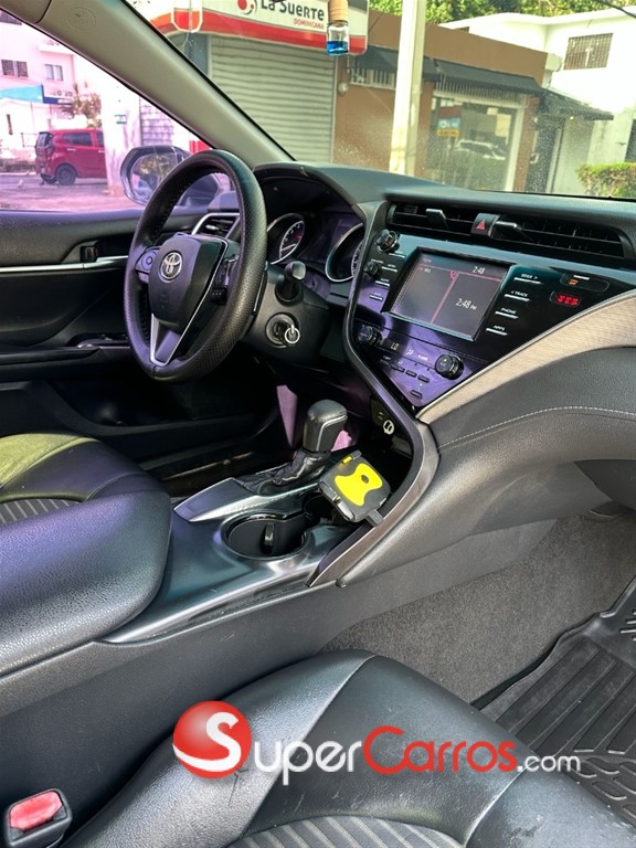 2018 Toyota Camry SE — foto 9 / 11