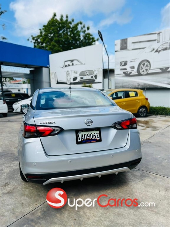 2024 Nissan Versa — foto 3 / 12