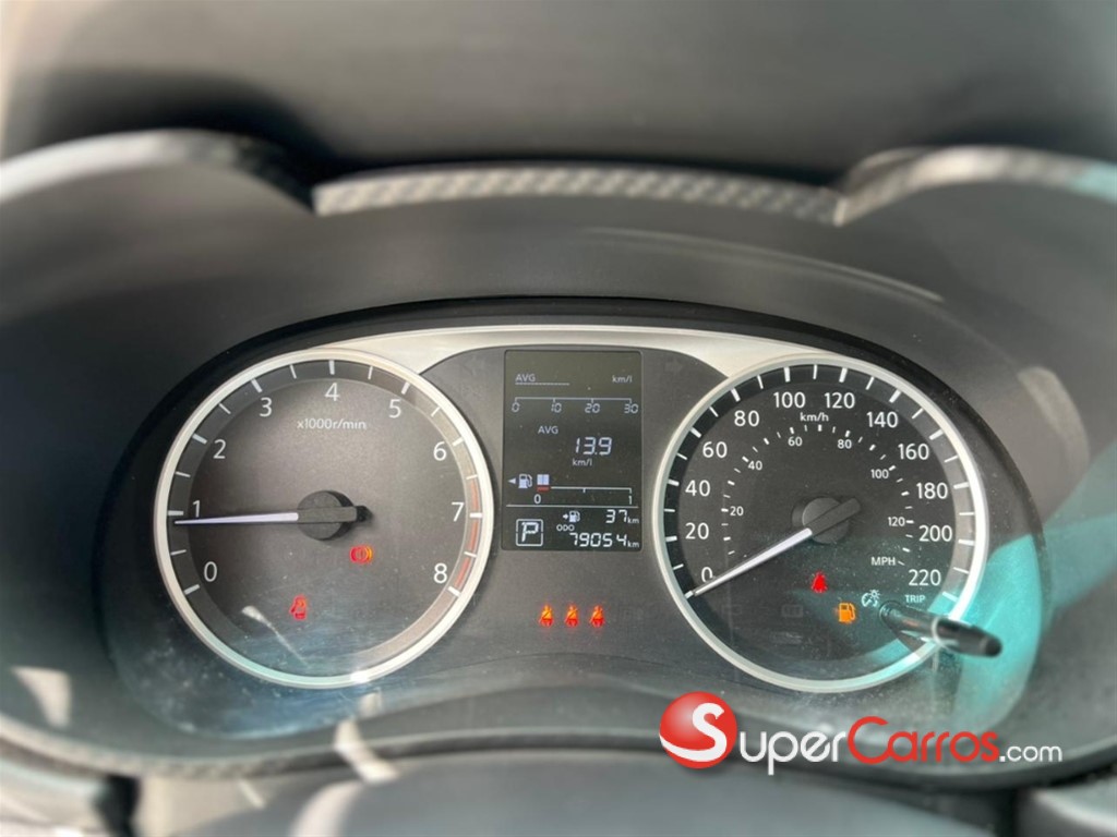 2024 Nissan Versa — foto 10 / 12