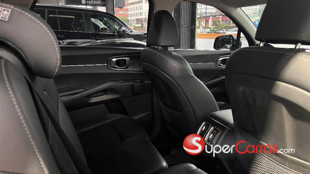 2025 Kia Sorento MQ4 Luxury — foto 9 / 12