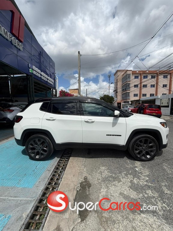 2020 Jeep Compass High Altitude — foto 4 / 12