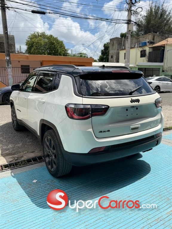 2020 Jeep Compass High Altitude — foto 7 / 12