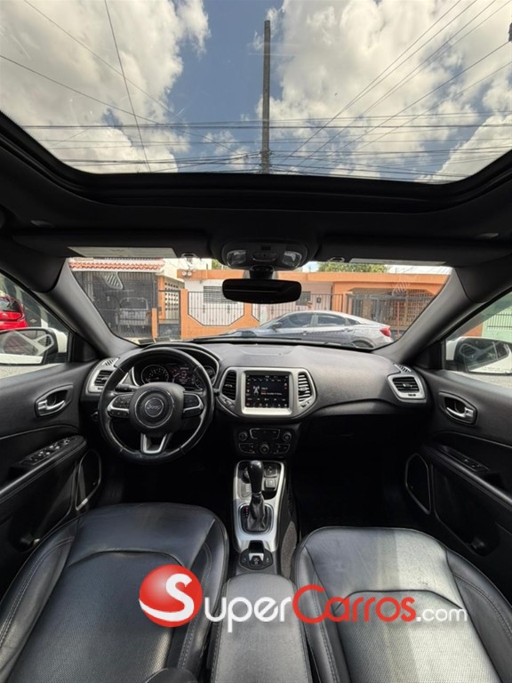 2020 Jeep Compass High Altitude — foto 11 / 12