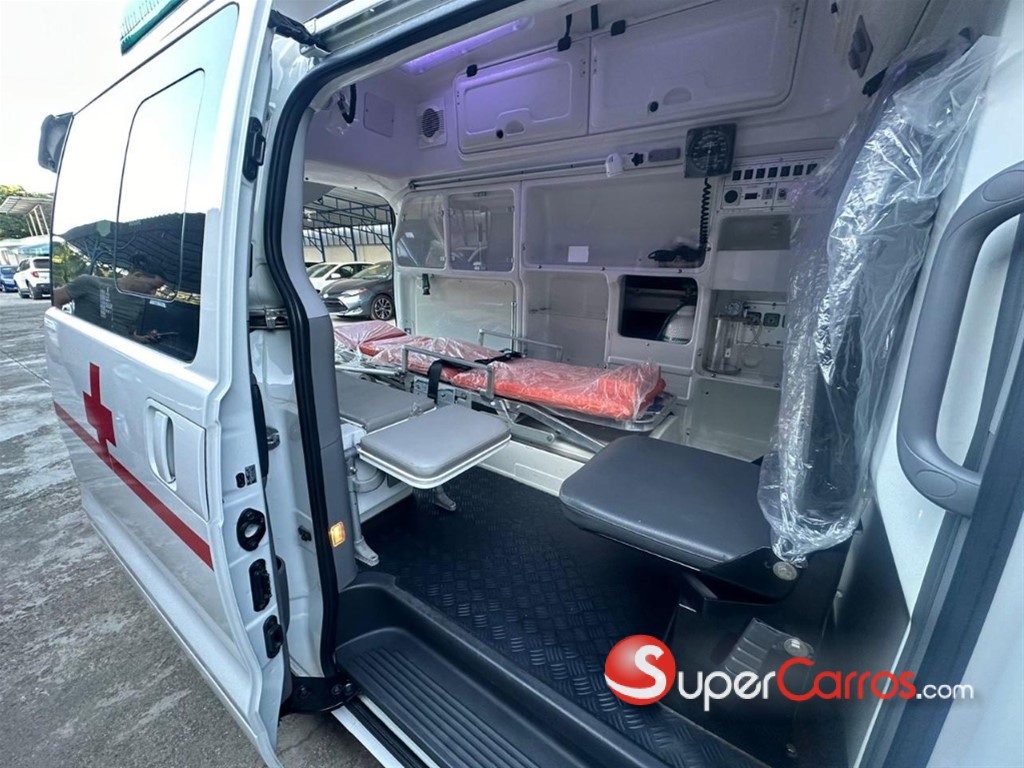 2014 Hyundai Grand Starex AMBULANCIA — foto 4 / 9