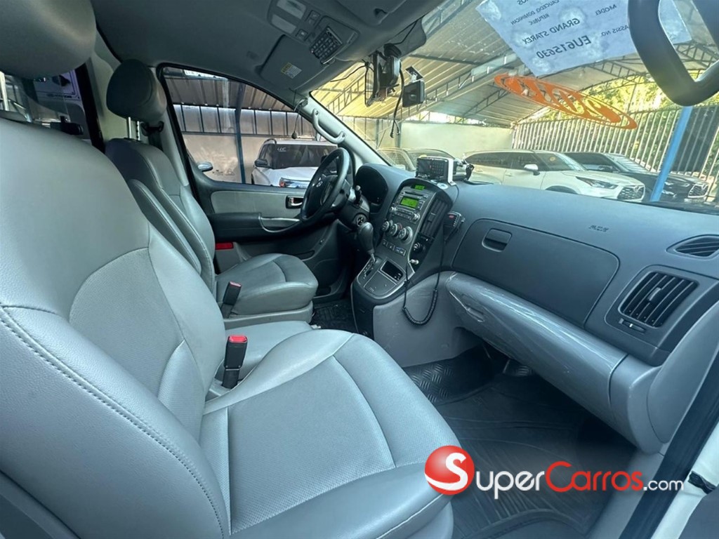 2014 Hyundai Grand Starex AMBULANCIA — foto 6 / 9