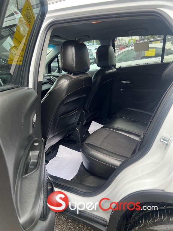 2021 Chevrolet Trax LT — foto 8 / 9