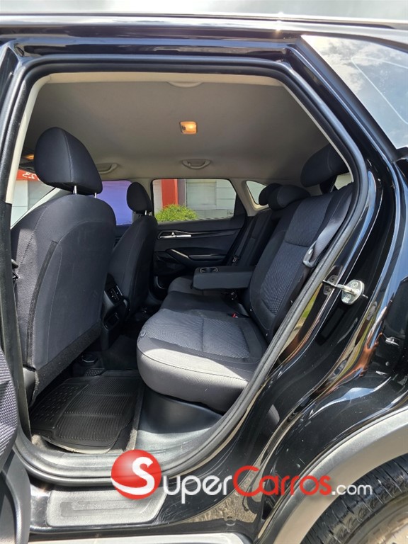 2023 Kia Seltos LX — foto 4 / 10