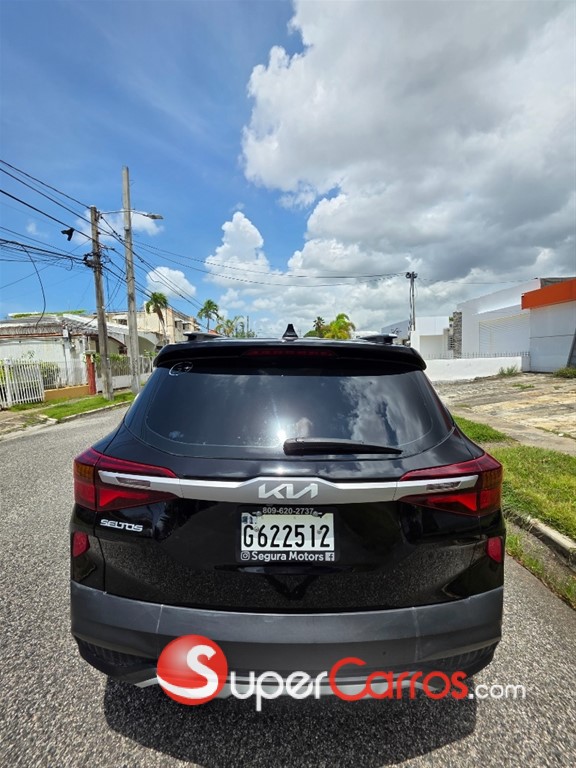 2023 Kia Seltos LX — foto 6 / 10