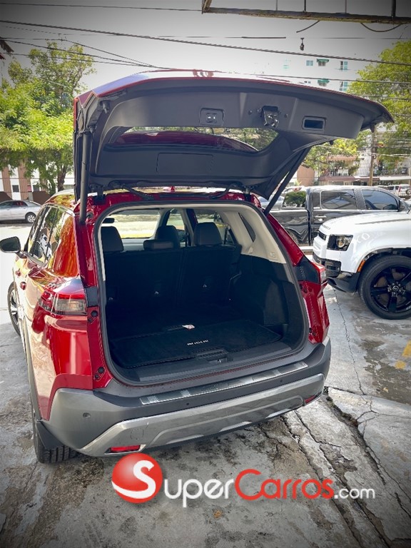 2022 Nissan Rogue SL — foto 11 / 12