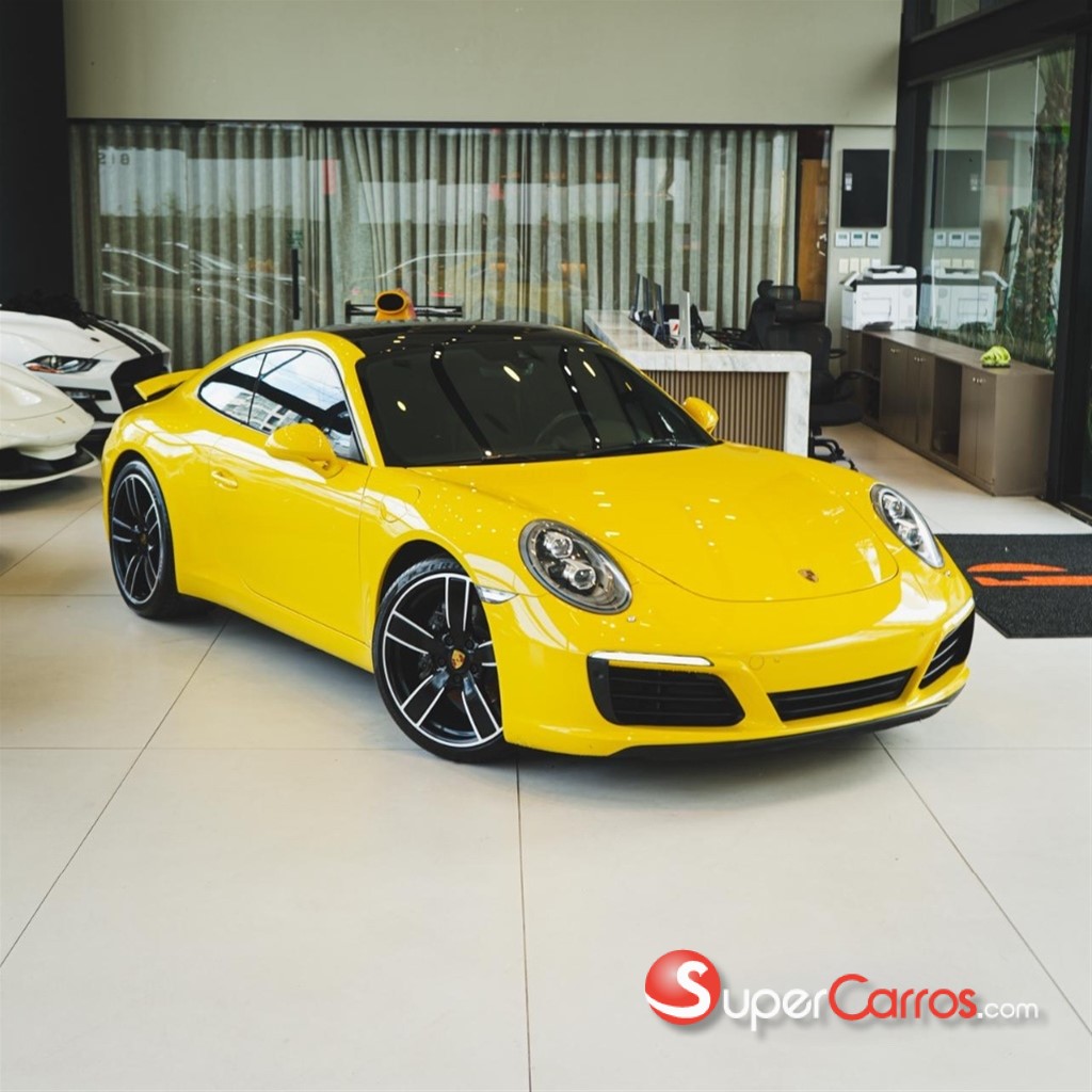 2017 Porsche Carrera