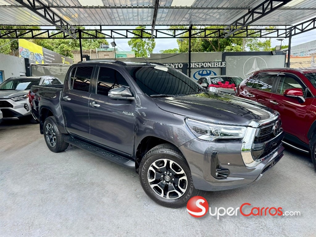 2023 Toyota Hilux Limited TSS