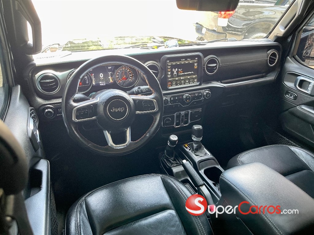 2020 Jeep Gladiator Overland — foto 9 / 12