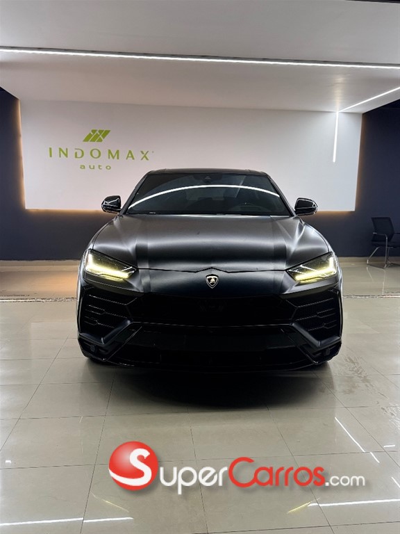 2021 Lamborghini Urus — foto 2 / 11