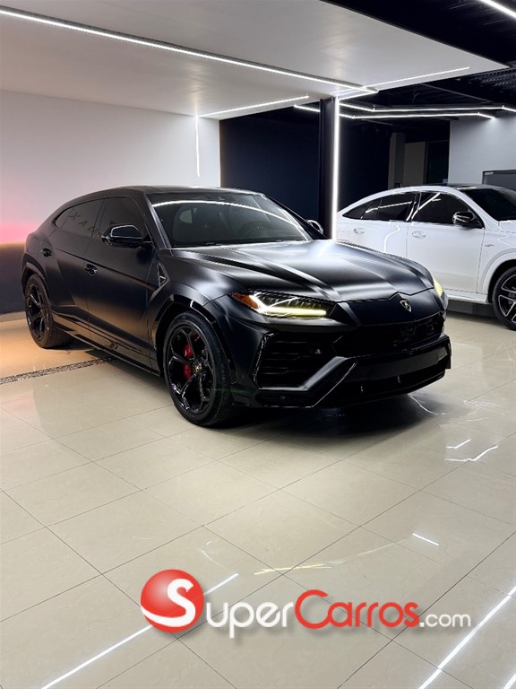 2021 Lamborghini Urus — foto 3 / 11