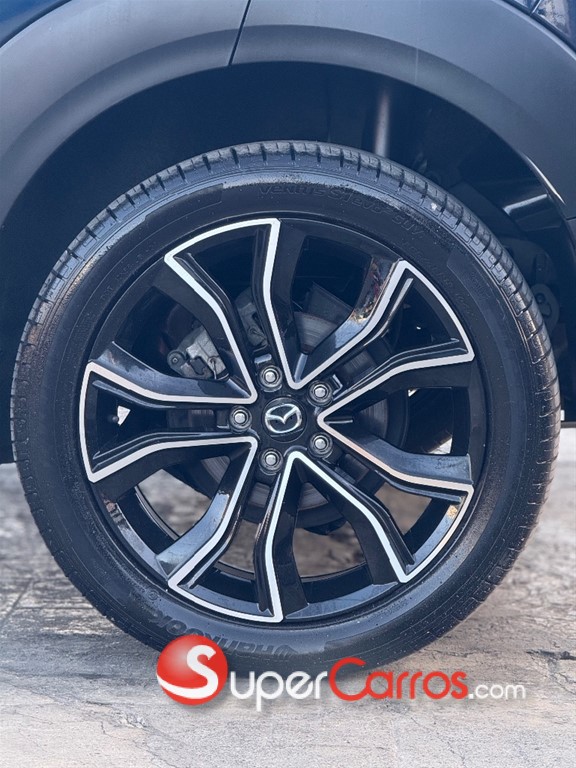 2021 Mazda CX-30 — foto 8 / 12