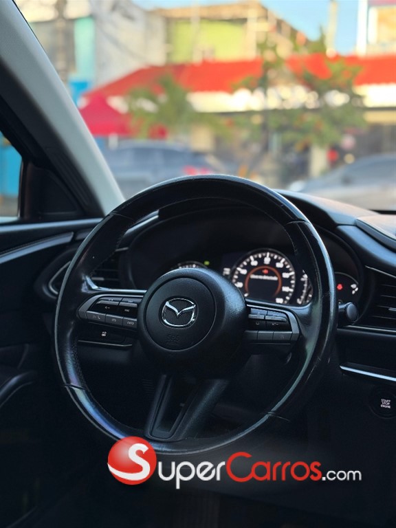 2021 Mazda CX-30 — foto 11 / 12