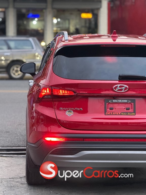 2021 Hyundai Santa Fe SE — foto 8 / 12