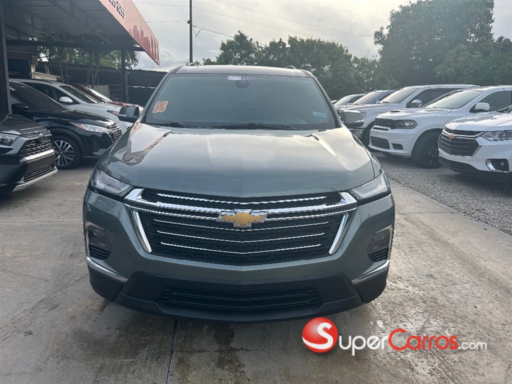 2022 Chevrolet Traverse LT — foto 2 / 12