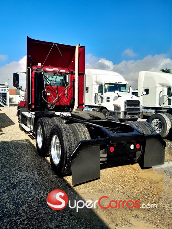 2020 Mack Anthem — foto 3 / 8