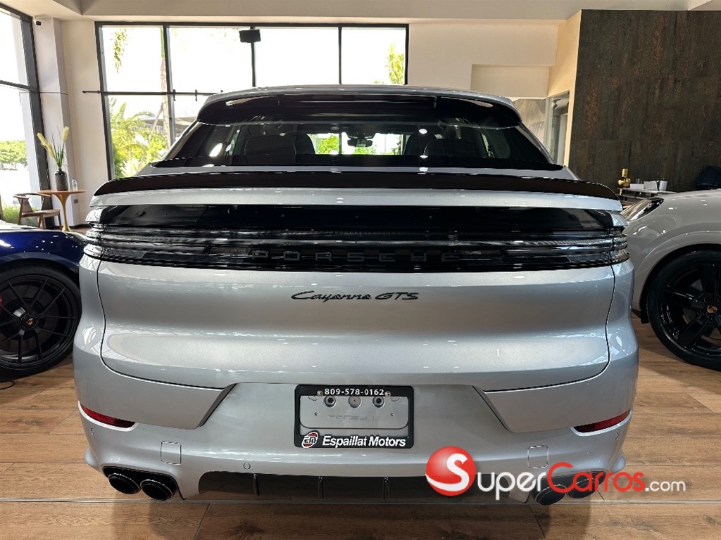 2026 Porsche Cayenne Coupe GTS — foto 3 / 10